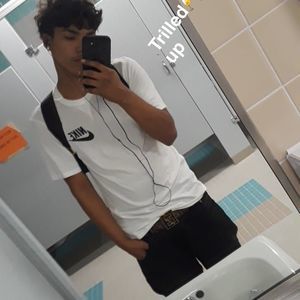 Meet your Posher, Xavier toofly